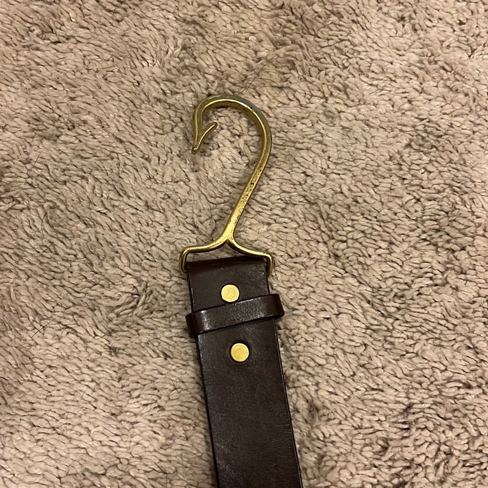 Vineyard Vines hook belt